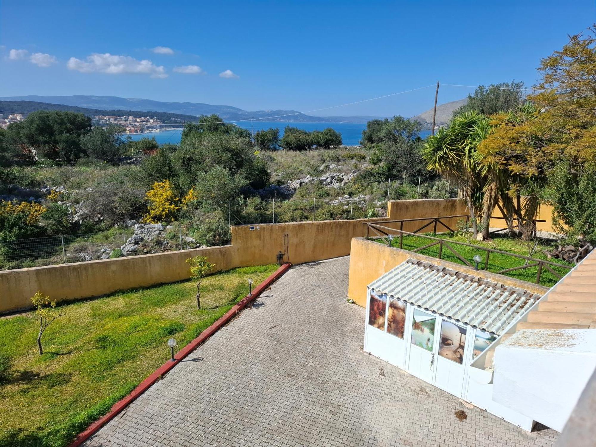 Acqui Villa Аргостолион Екстериор снимка