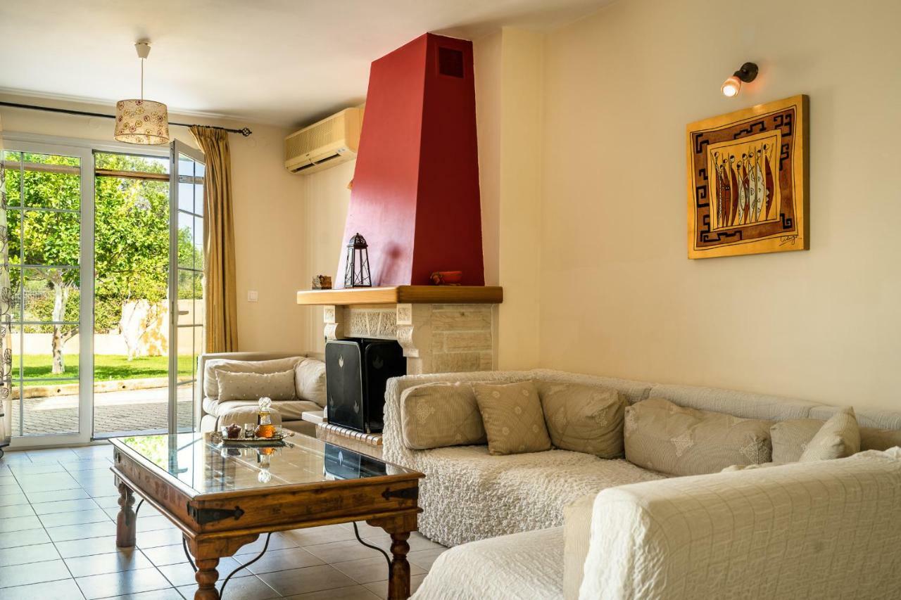 Acqui Villa Аргостолион Екстериор снимка